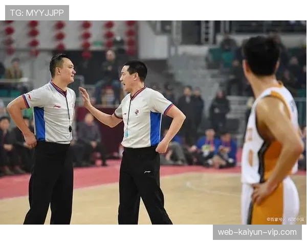 裁判职责详解：确保比赛公平与规则严格执行的关键标准