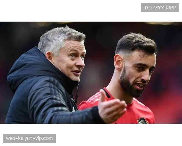 在巅峰期下杰拉德与斯科尔斯中场组织转移差异分析