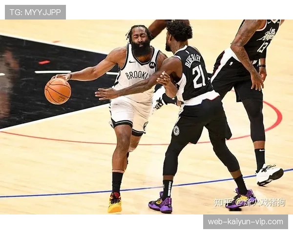 篮球中假摔会怎样判罚？看懂FIBA和NBA的判定标准差异